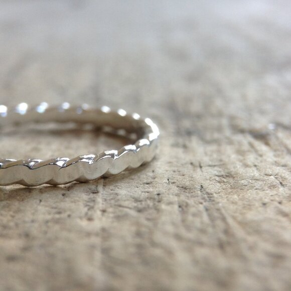 925 Sterling Silver Scalloped Wave Ring Handmade - Size 8 - Picture 2 of 3